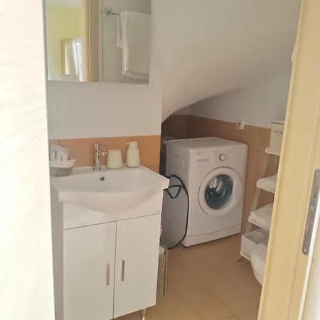 Apartament Nicol's Ermupoli